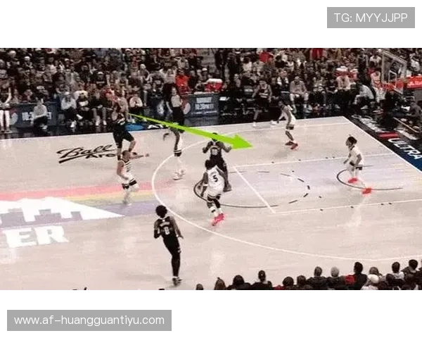 约基奇挡拆中巧妙分球提升球队关键回合效率