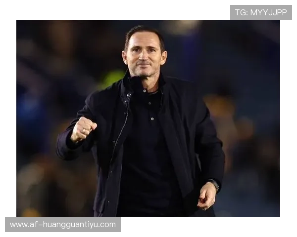 巴拉克与兰帕德：中场推进重心从后插进攻转向持续前压