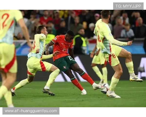 祖比门迪与布斯克茨：新一代中场战术角色与关键差异解析