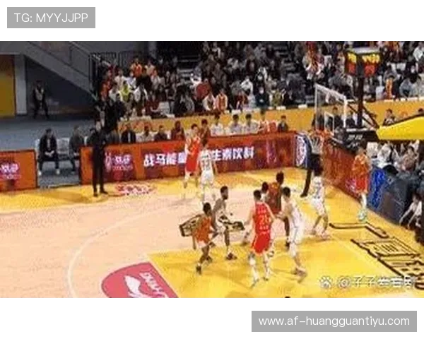 篮球暂停规则解析：什么时候能叫暂停及使用限制
